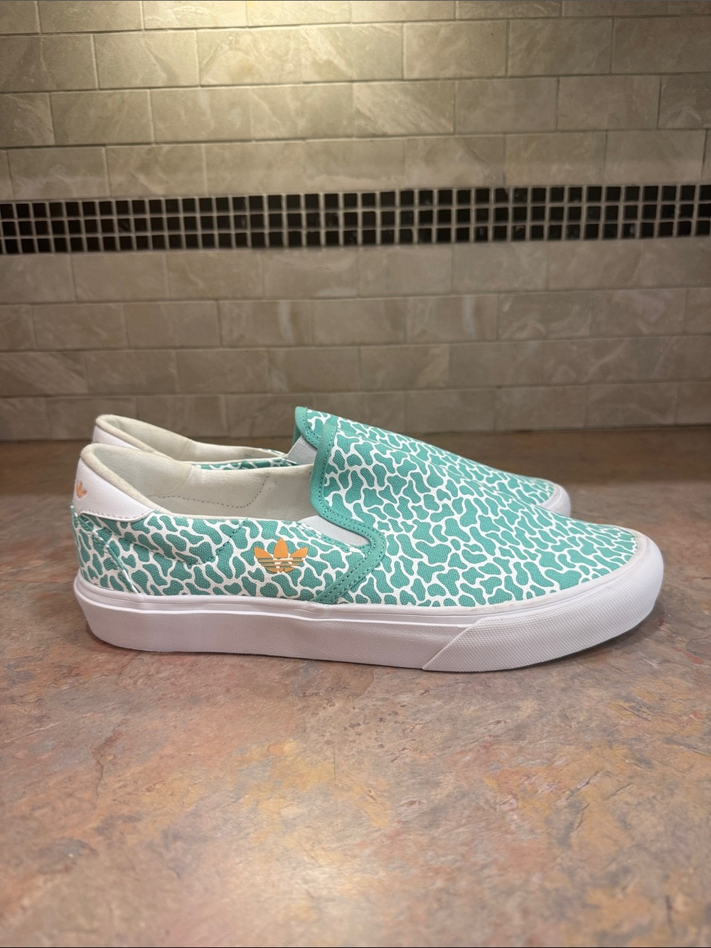 Adidas Court Rallye Slip On 11.5 Teal Leopard Print Skate Shoes